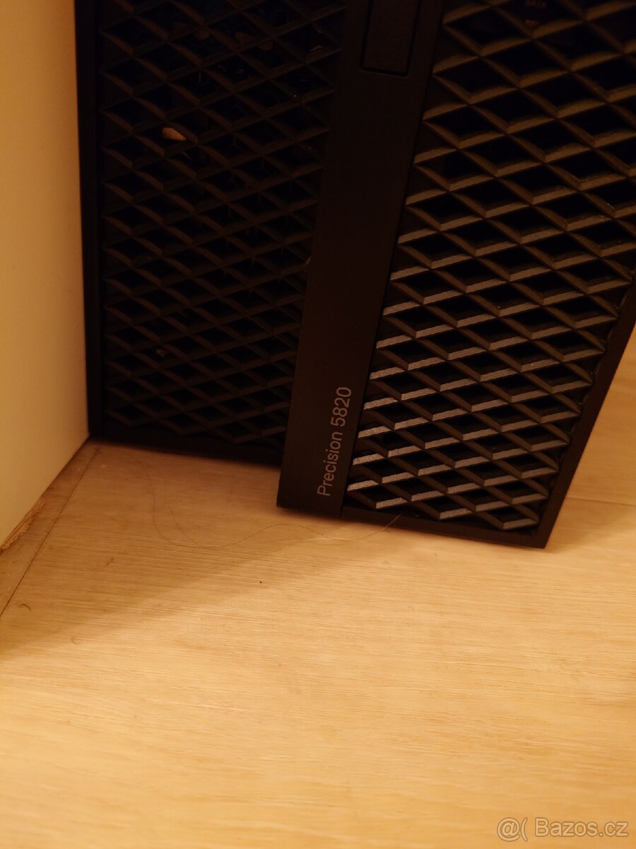 Dell precision Tower 5820 Intel Xeon + nVidia P1000 - 2