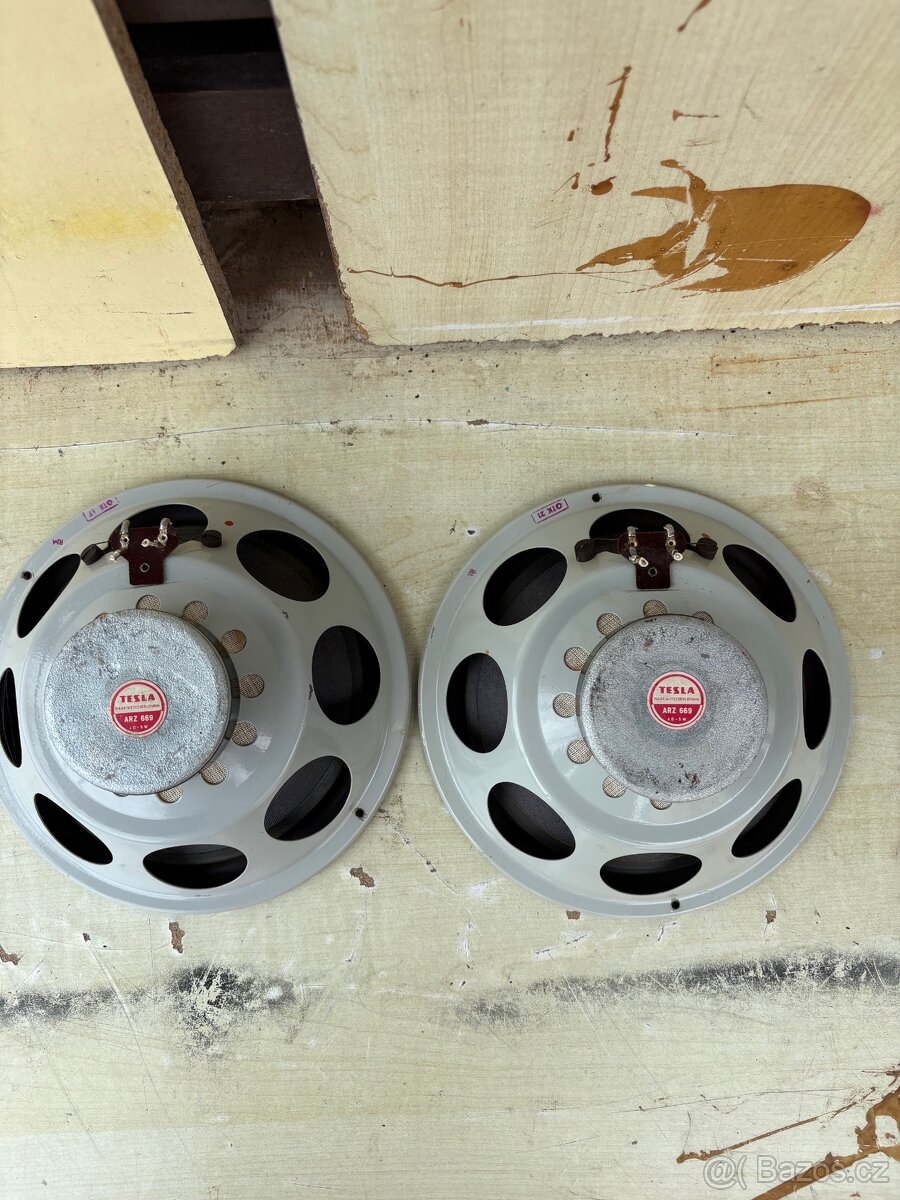 Repro Tesla ARZ669 - 2