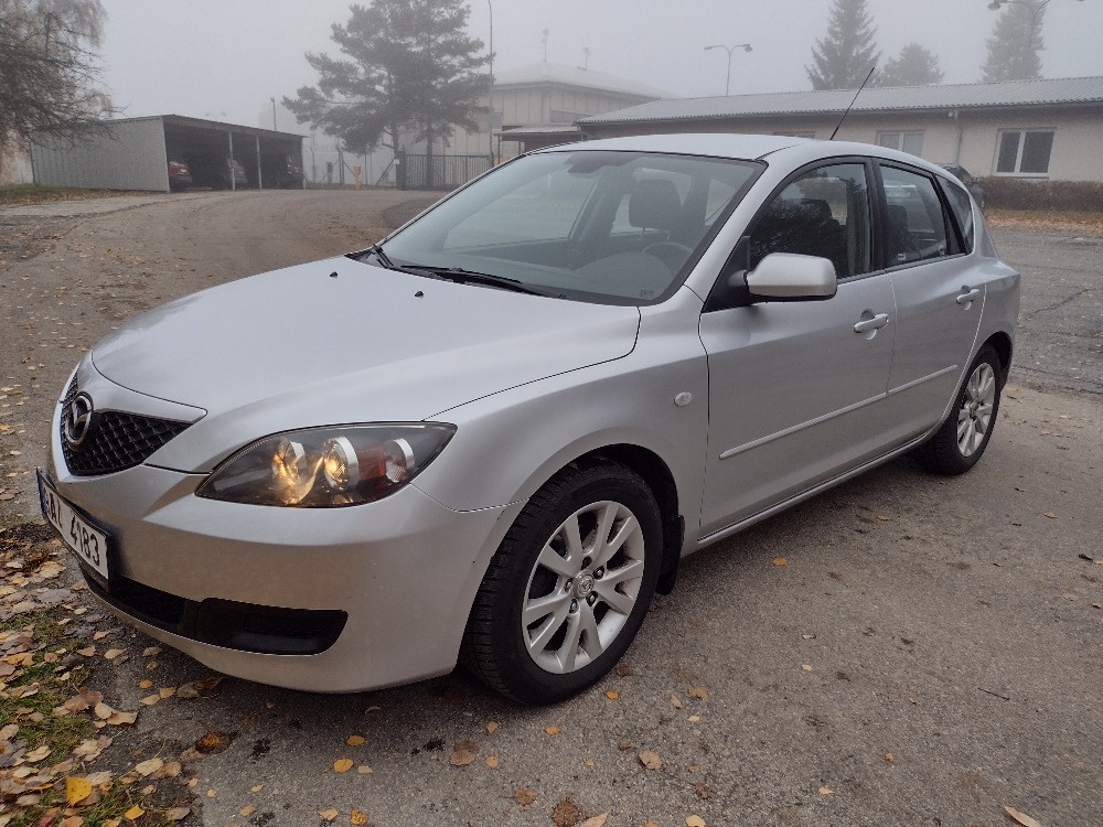 Prodám pěknou Mazdu 3 - 2