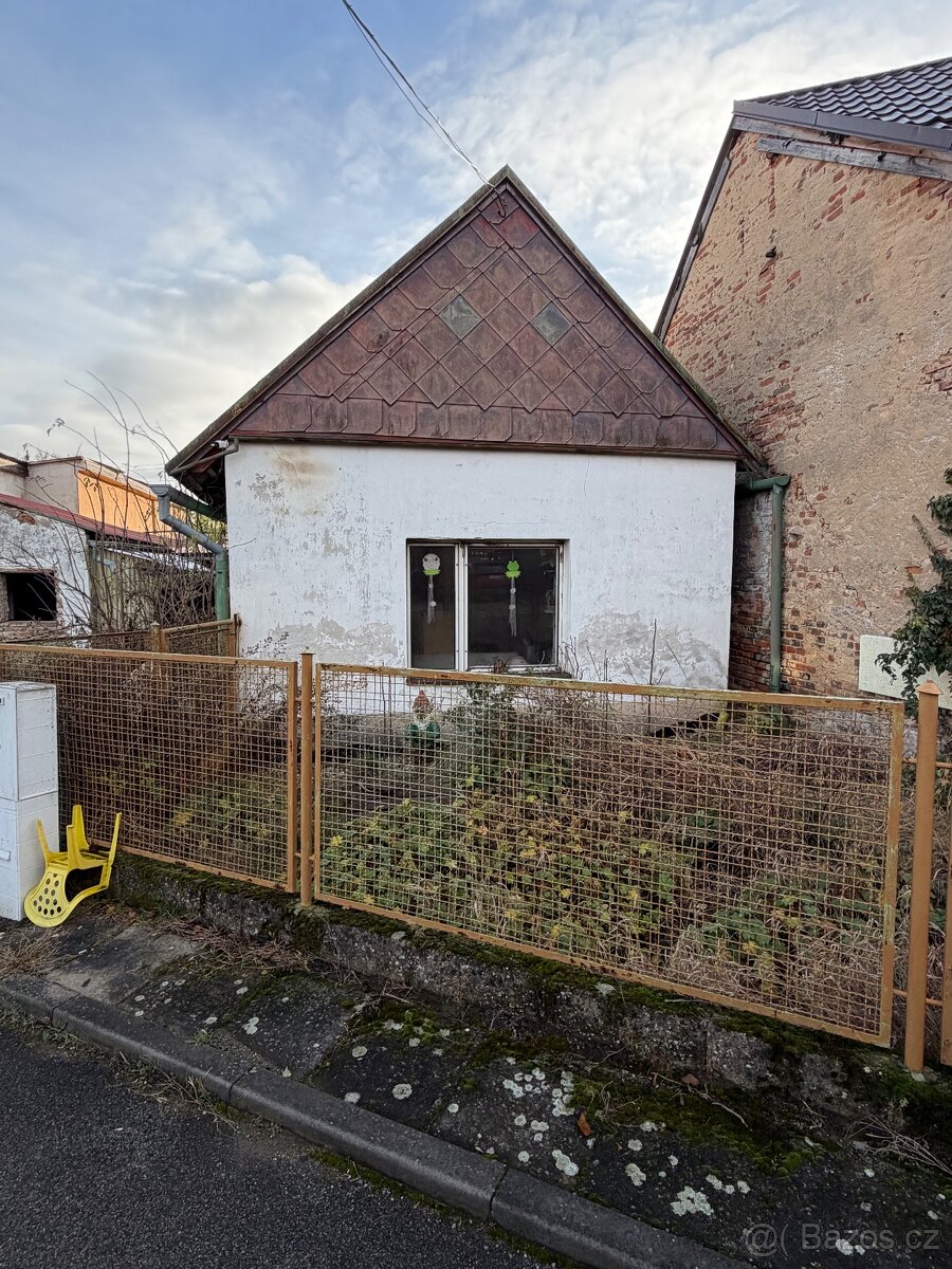 Rodinný dům na rekonstrukci – skvělá lokalita, Zdětín - 2