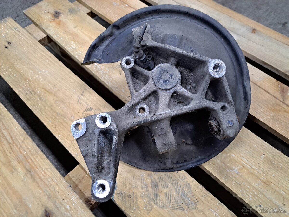 Těhlice VW, AUDI, SEAT, ŠKODA pravá zadní 4x2 originál - 2