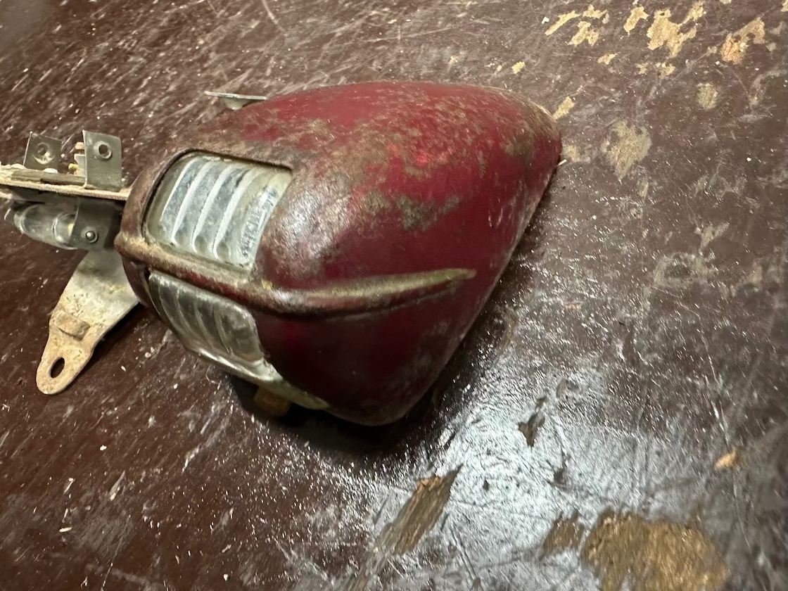 pôvodné orig. zadné svetlo JAWA 250/353 350/354 KÝVAČKA - 2