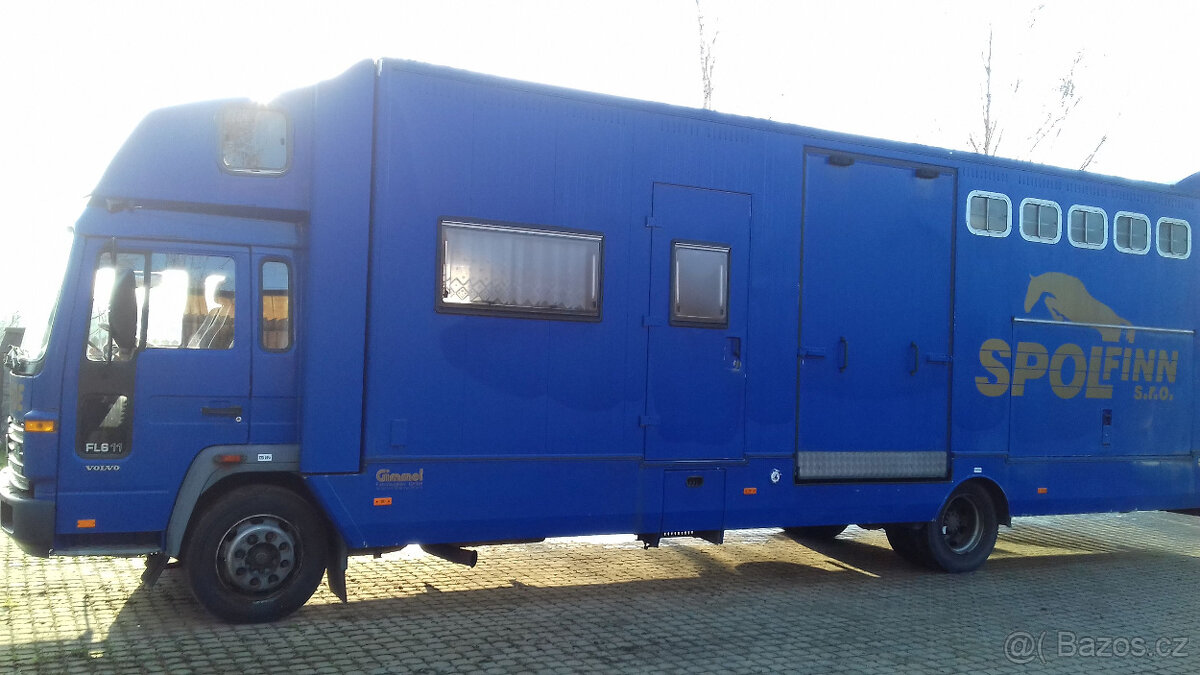 Kamion na přepravu koní - 2