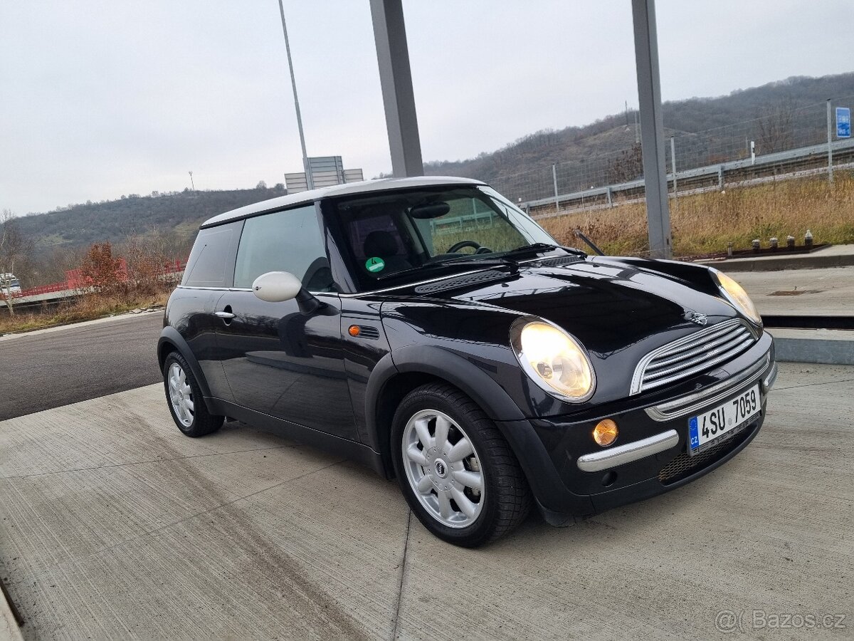 Mini Cooper 1.6 85 kW R50, 2003, nová STK - 2