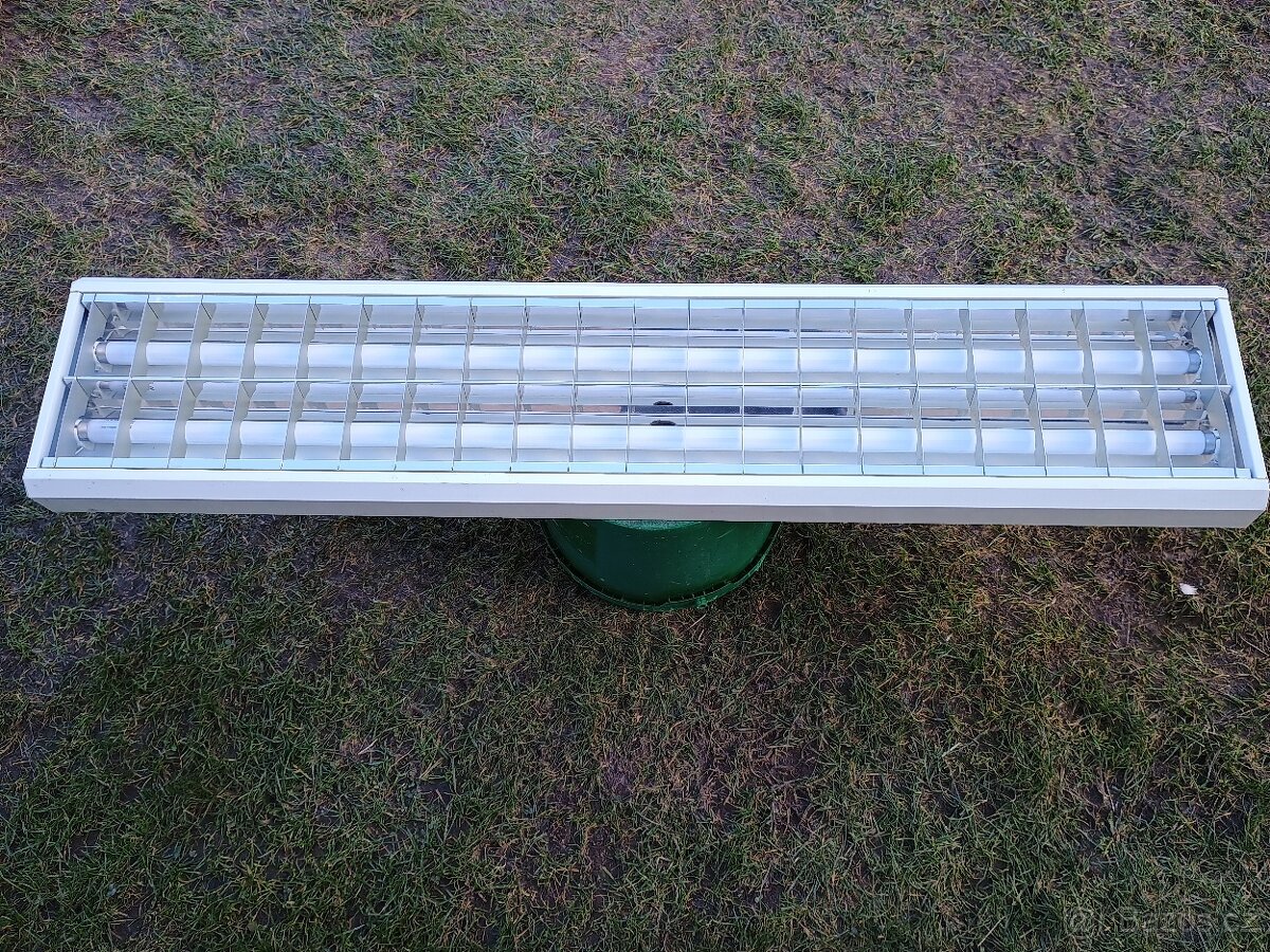 Zářivkové svítidlo - 2