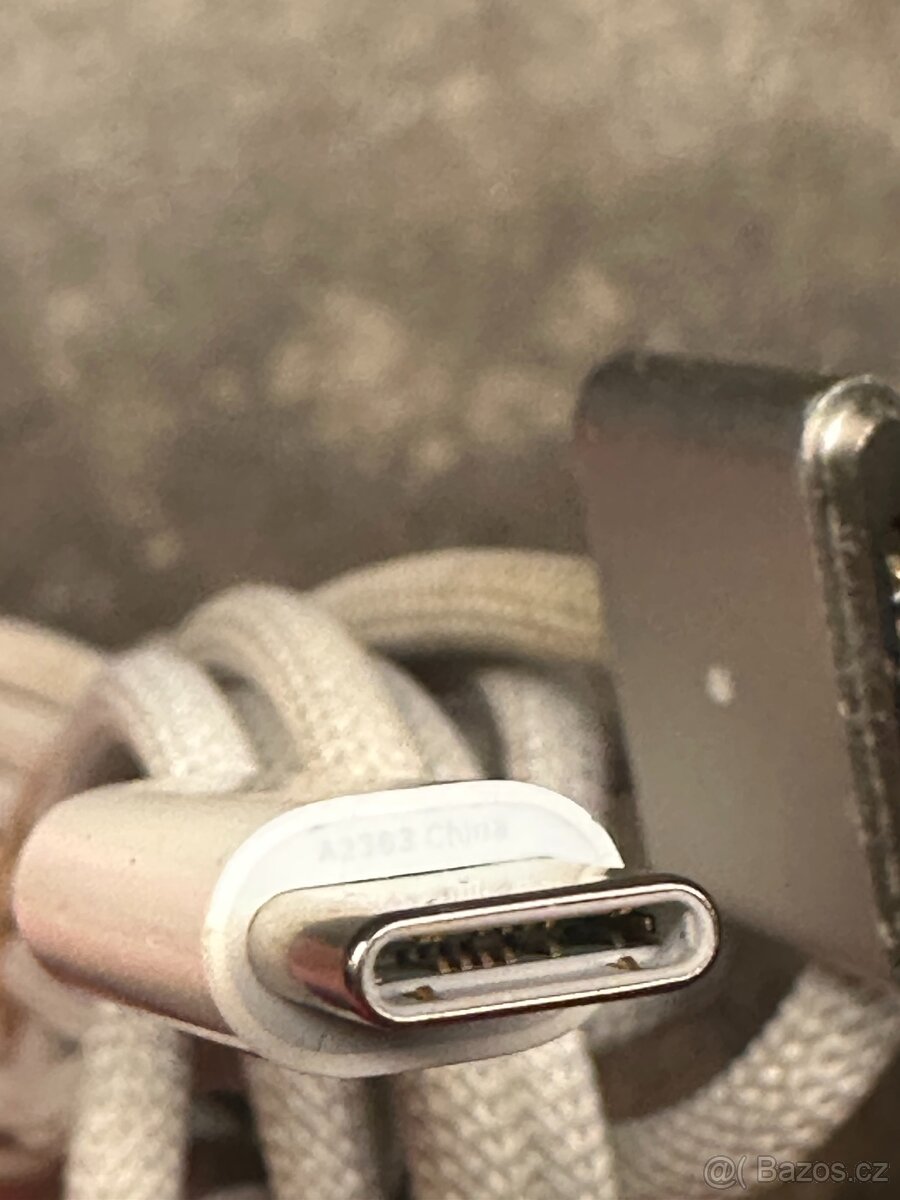 Originální nabíjecí kabel Apple pro MacBook A2363 USB-C/MagS - 2