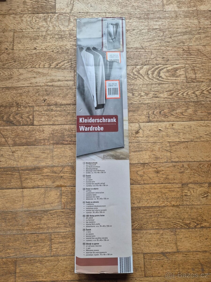 Textilní šatník - 2