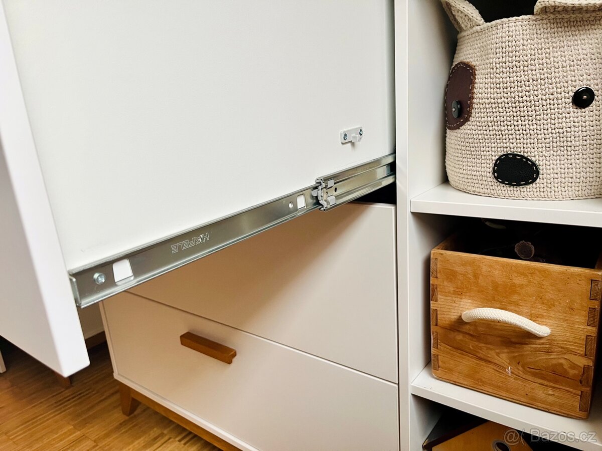 Šuplíková komoda / přebalovací pult - 2