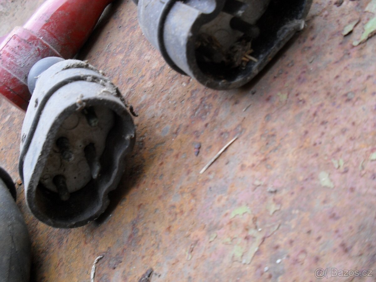 prodam stare zastrcky - 2