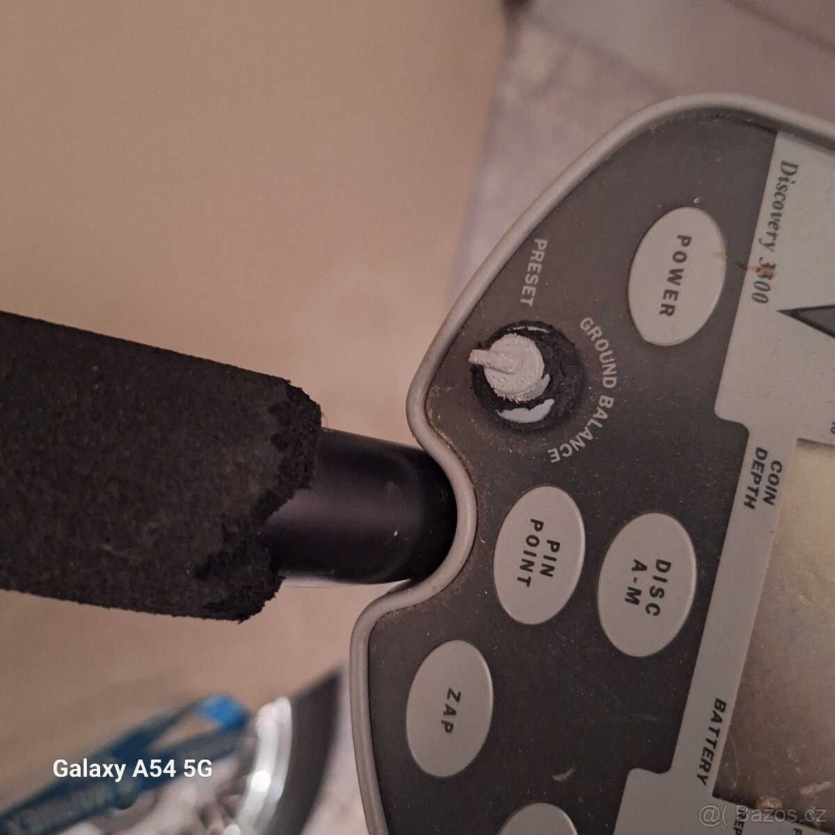 Detektor kovu Discovery 3300 - 2