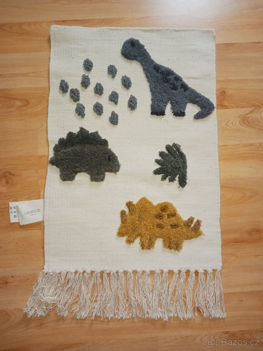 Dekorativní vlněný kobereček - 2