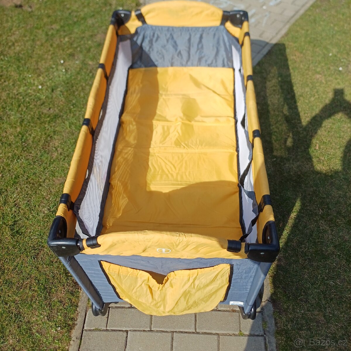 Rozkládací postýlka - 2