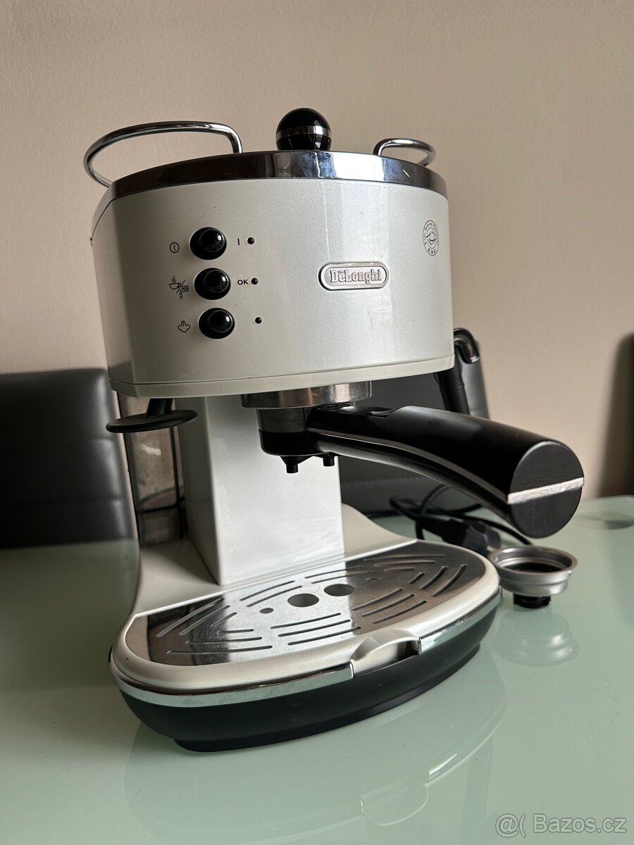 Kávovar DeLonghi - 2