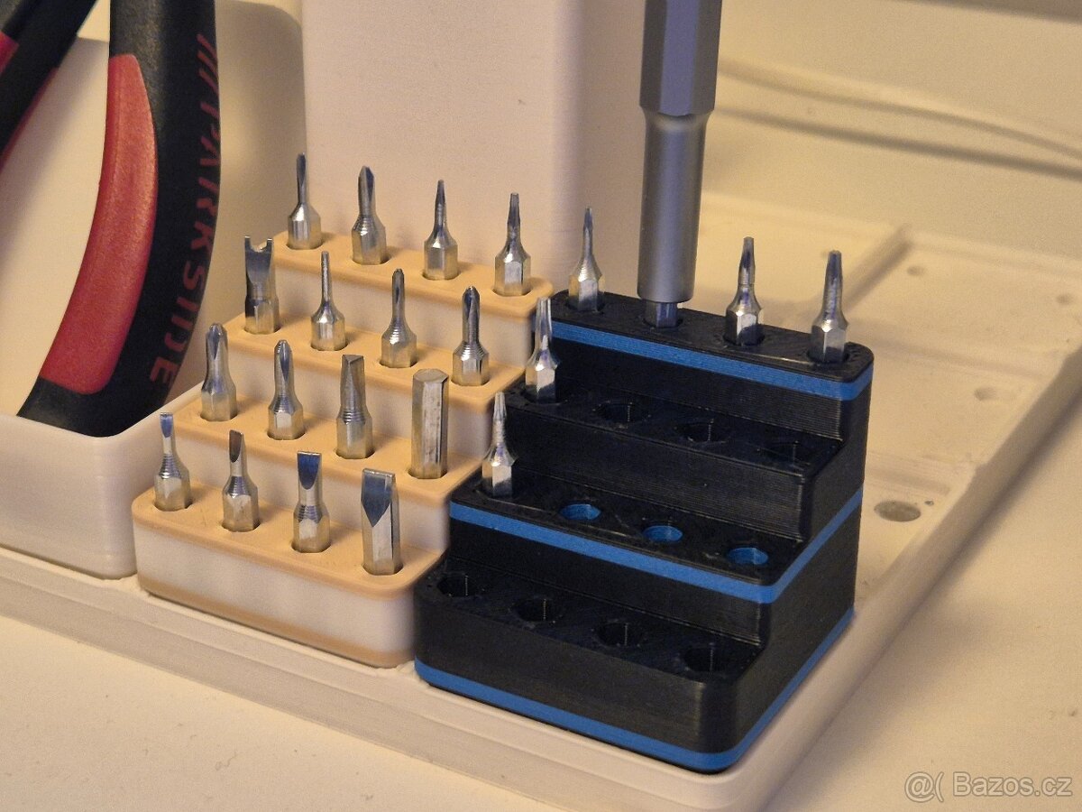 Stojánek na bity "SteppaBit" - 2