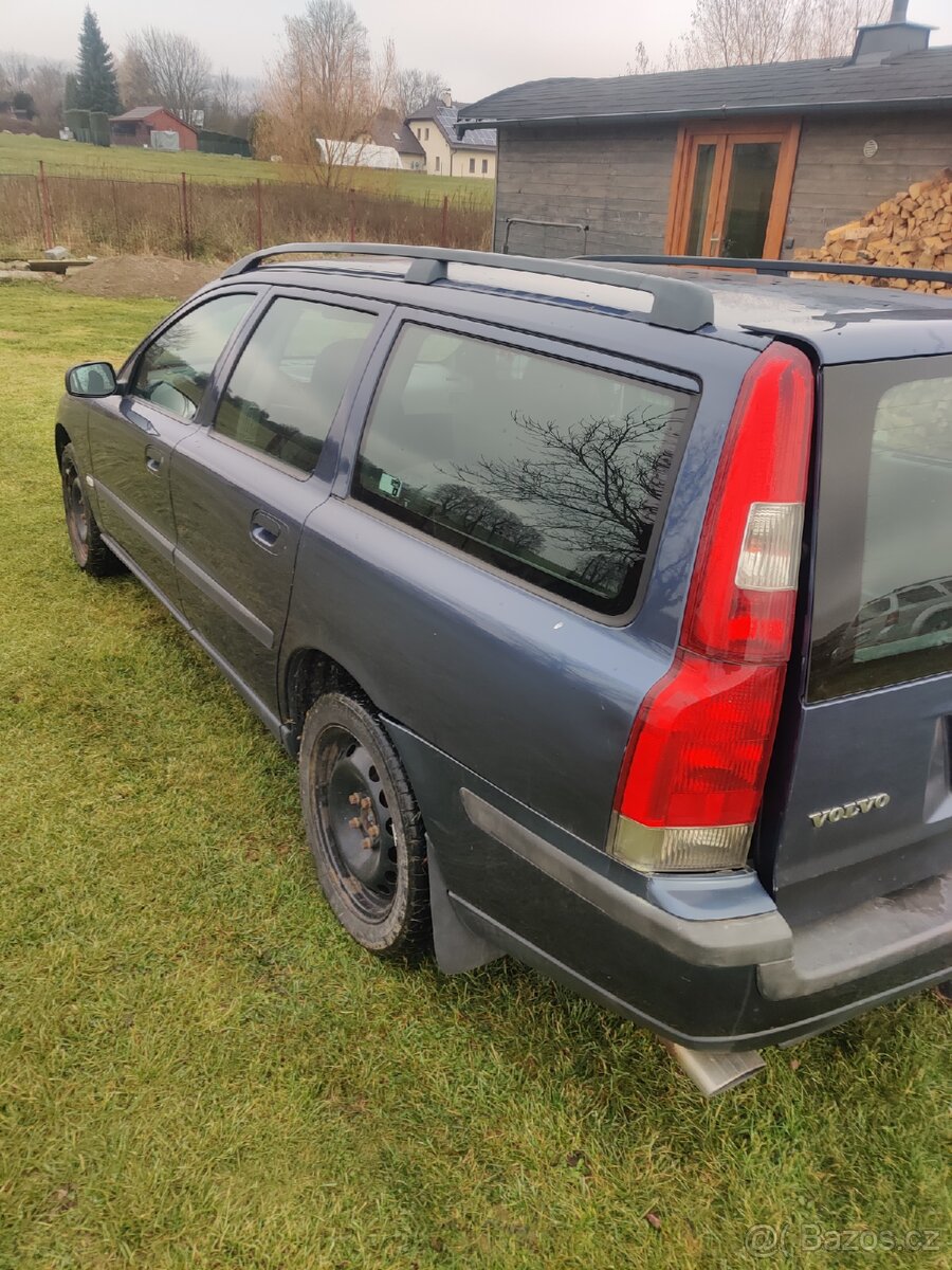 Volvo V70 2.5T náhradní díly - 2