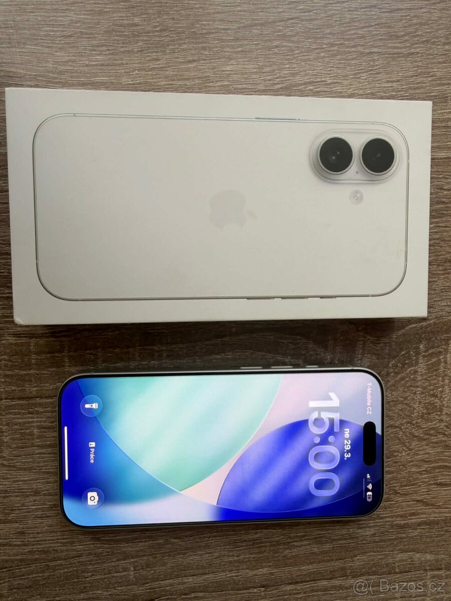 Prodám iPhone 17 256gb 3 měsíce starý - 2