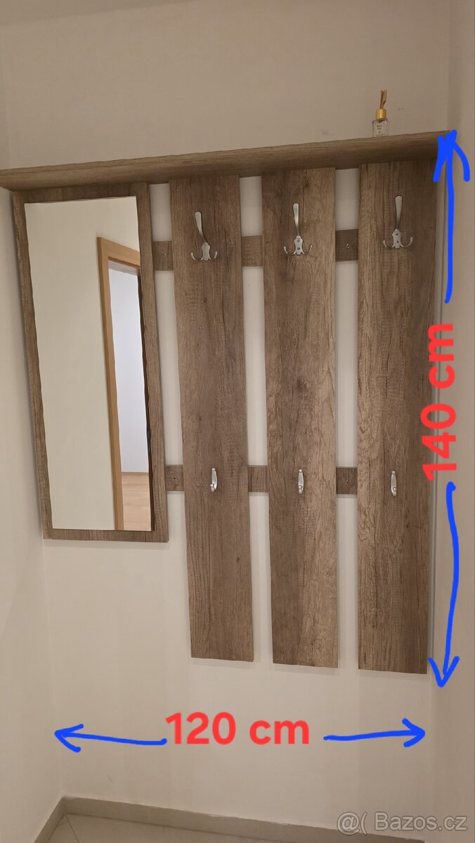 Věšák se zrcadlem - 2