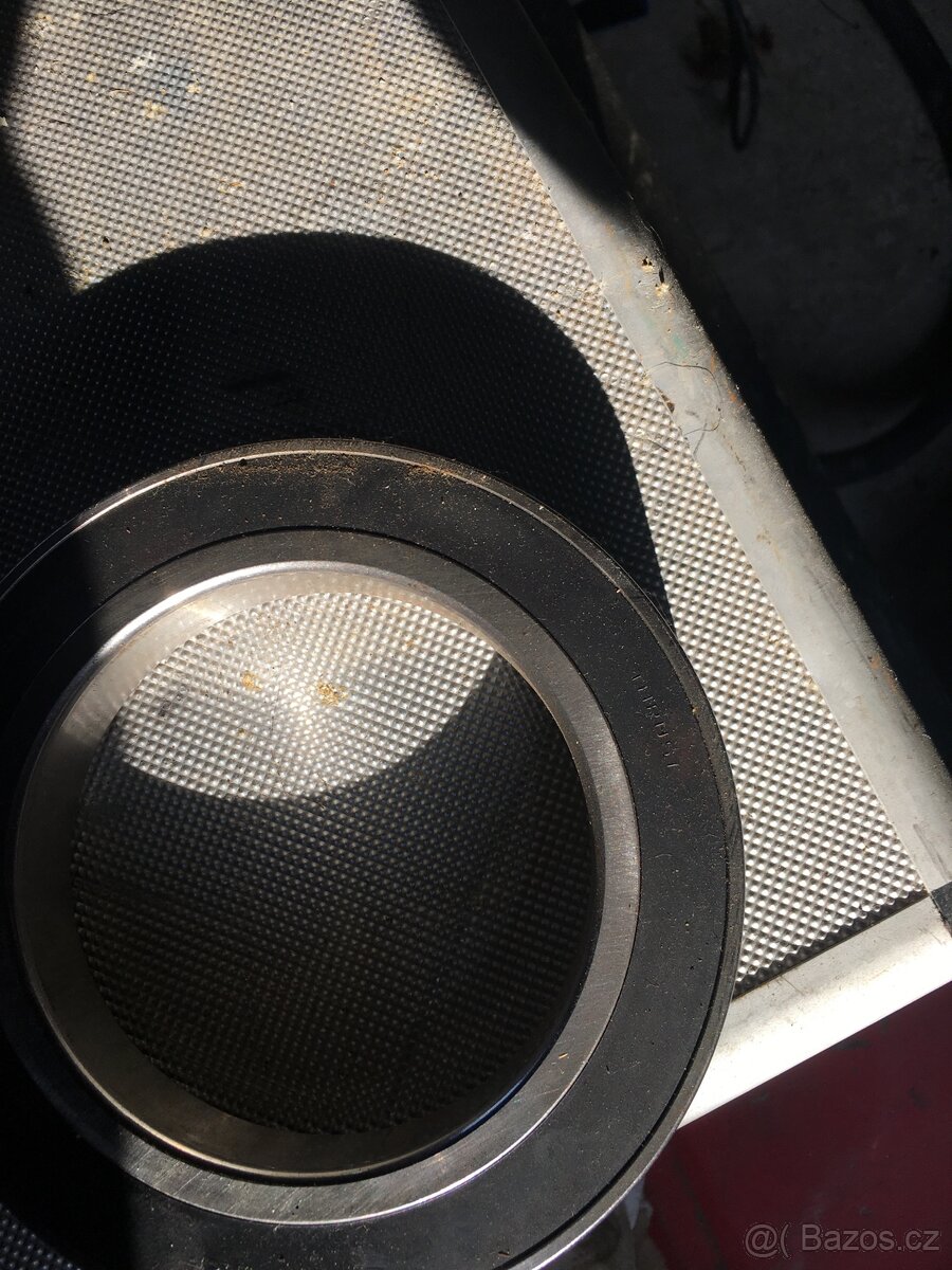 Prodam nove lozisko SKF - 2