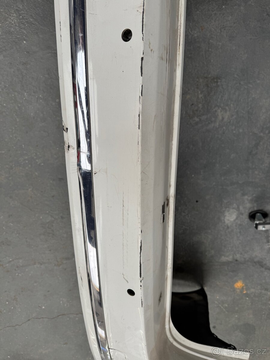 Prodám zadní nárazník VW Passat b7 kombi - 2