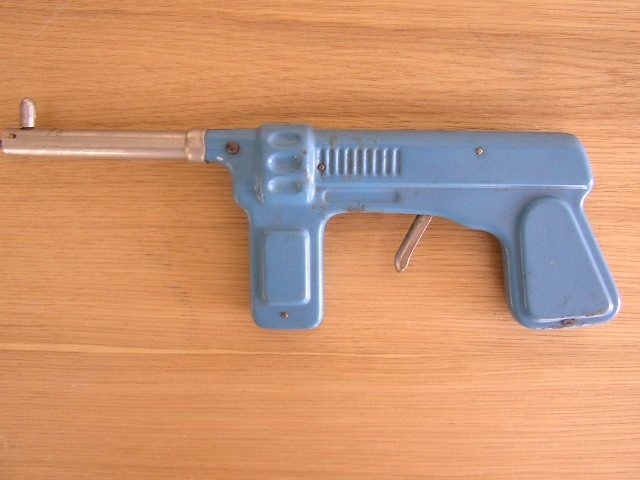 Staré hračky - samopaly - 2