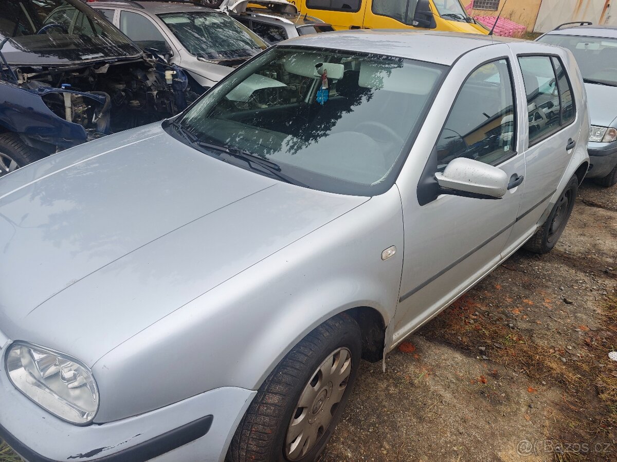 Volkswagen Golf IV 1.4 55kW ND - 2