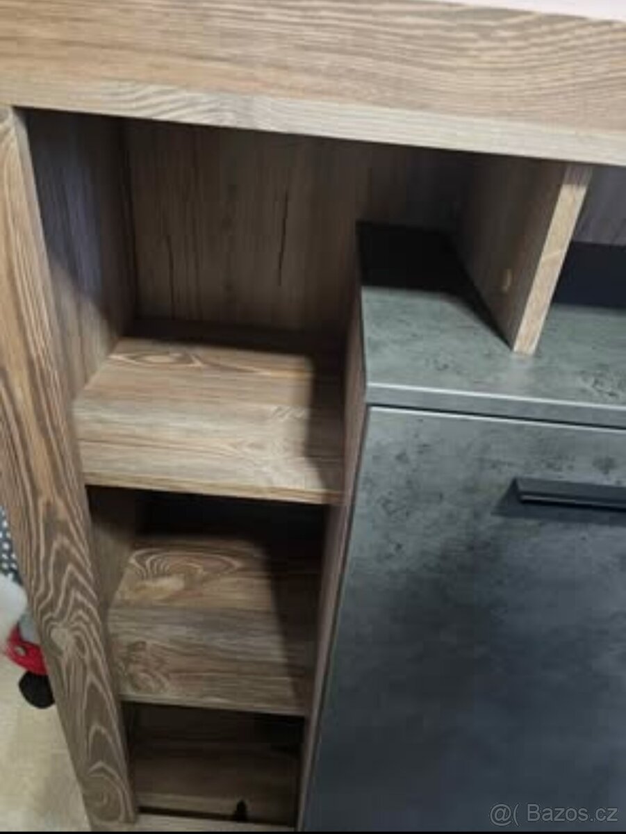 Krásná komoda - 2