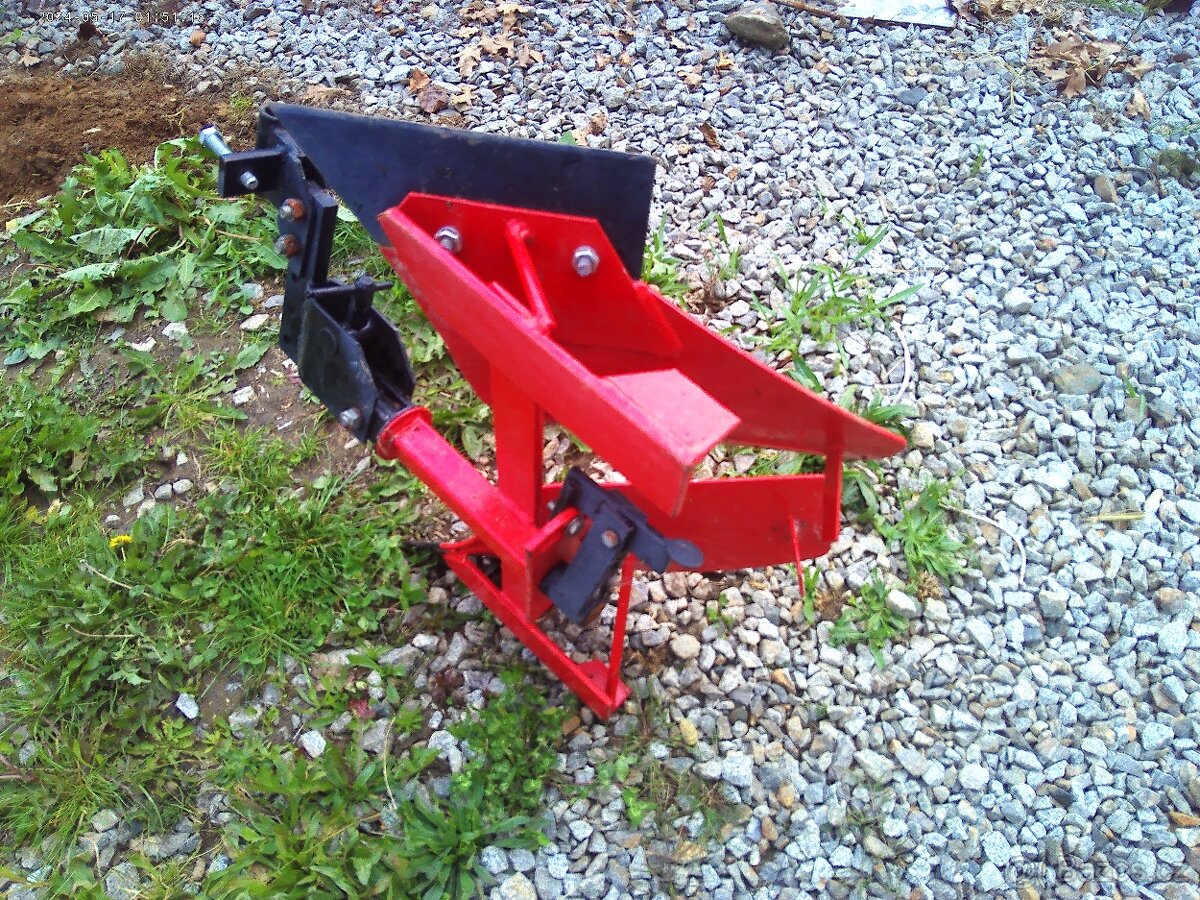 Prodám pluh za mountfielda - 2