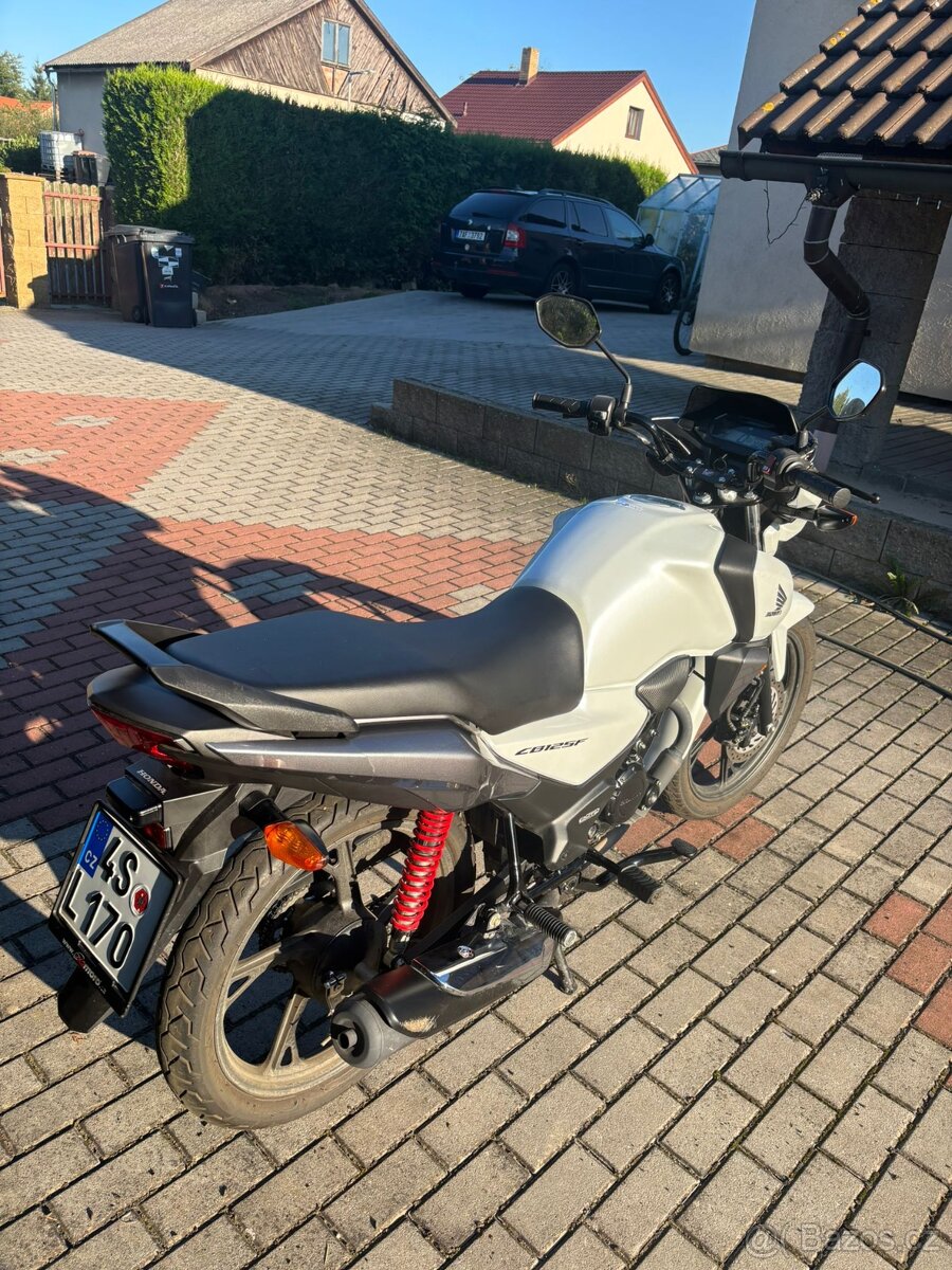 Honda 125 CBF - 2