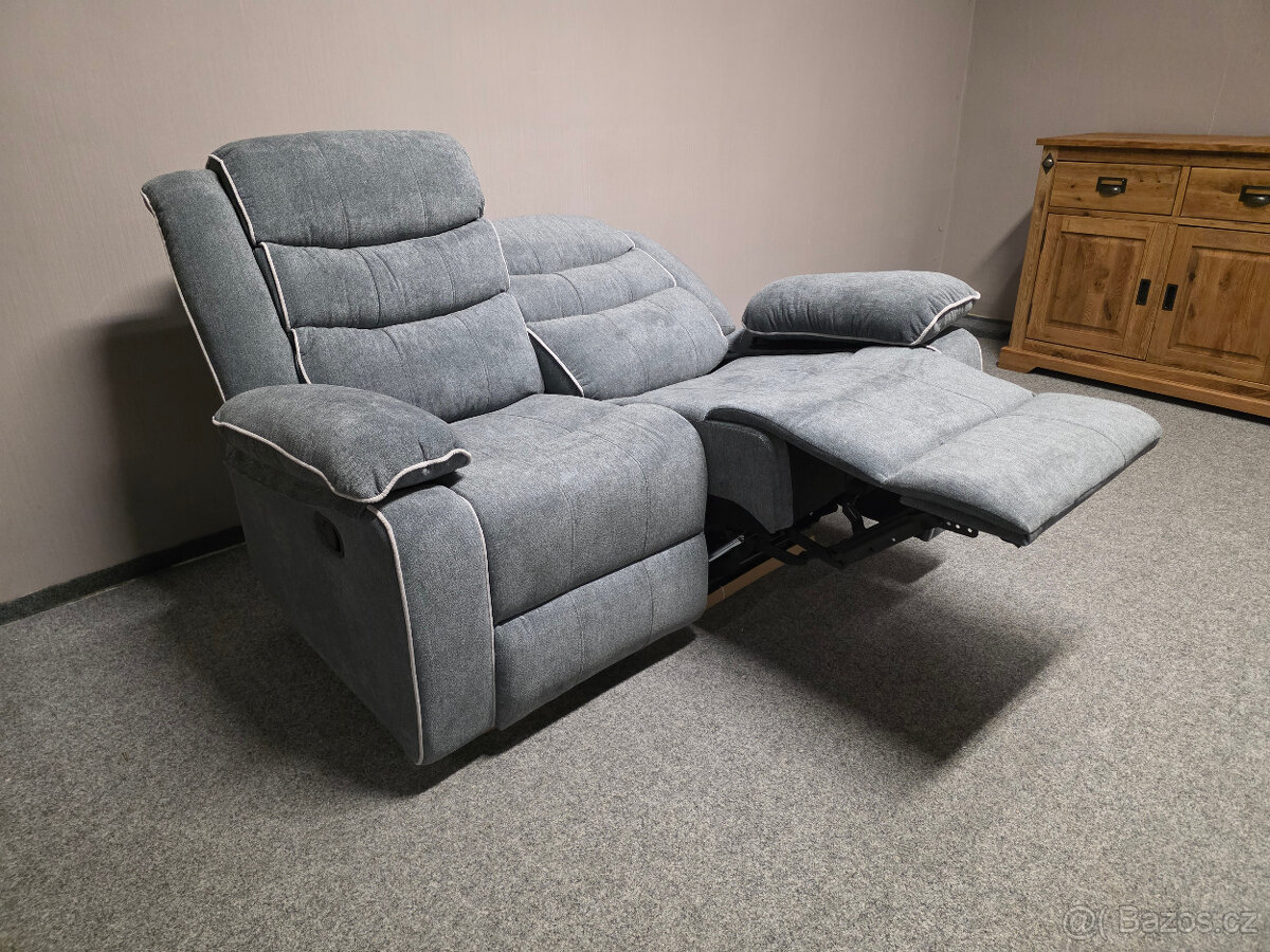 Nový polohovací gauč šedý - 2