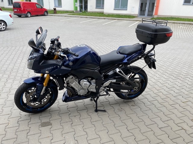 Yamahu FZ1 Fazer - 2