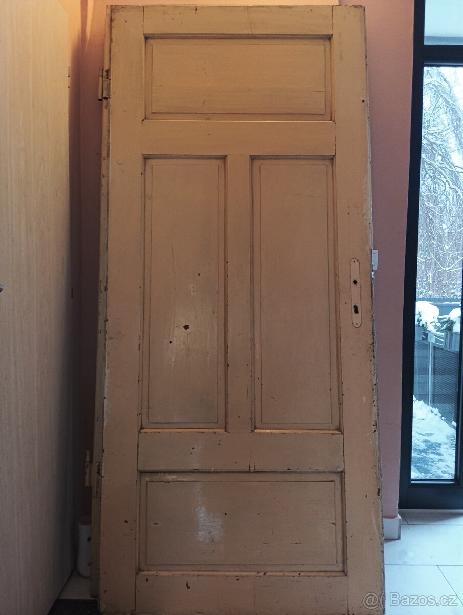 Prodám dřevěné dveře 2 ks - 2