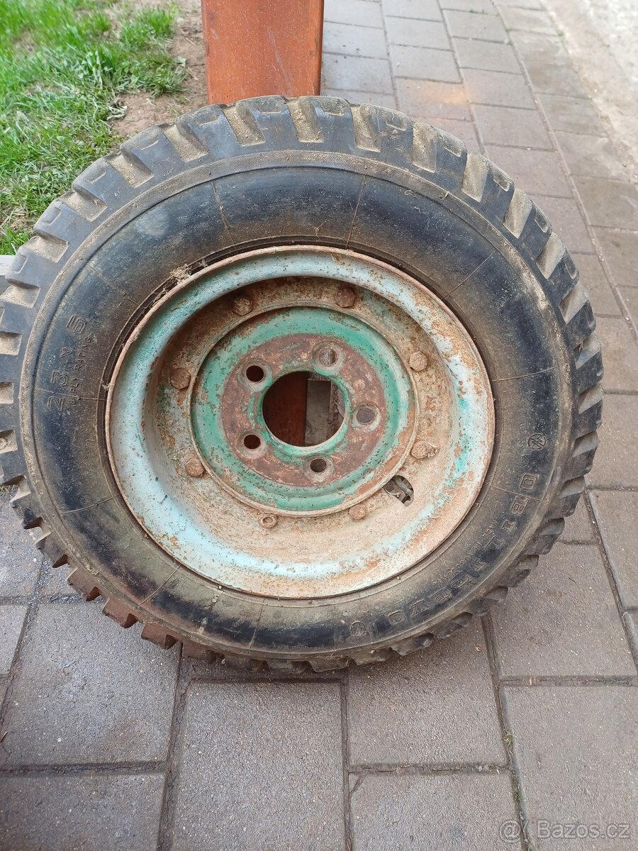kolo 23 x 5 (pneu s diskem) - 2