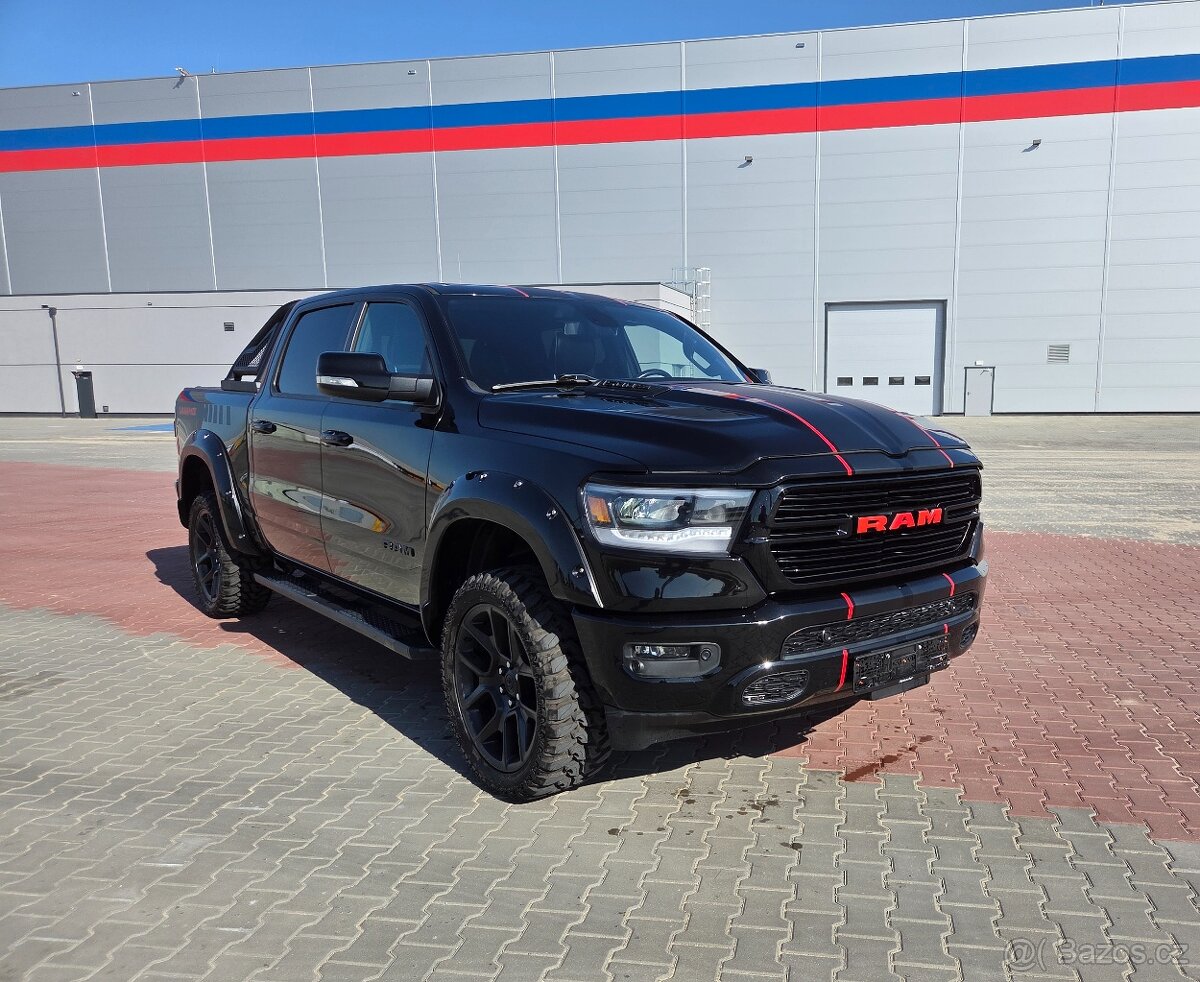 DODGE RAM V 1500 2020 5.7 HEMI 4x4 LARAMIE OFF-ROAD