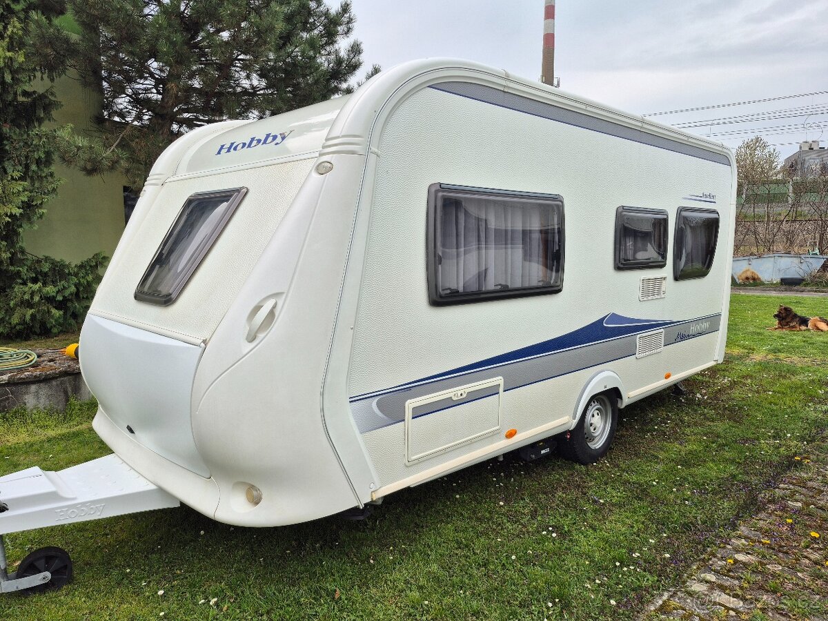 Obytný přívěs Hobby Excellent 460 UFe