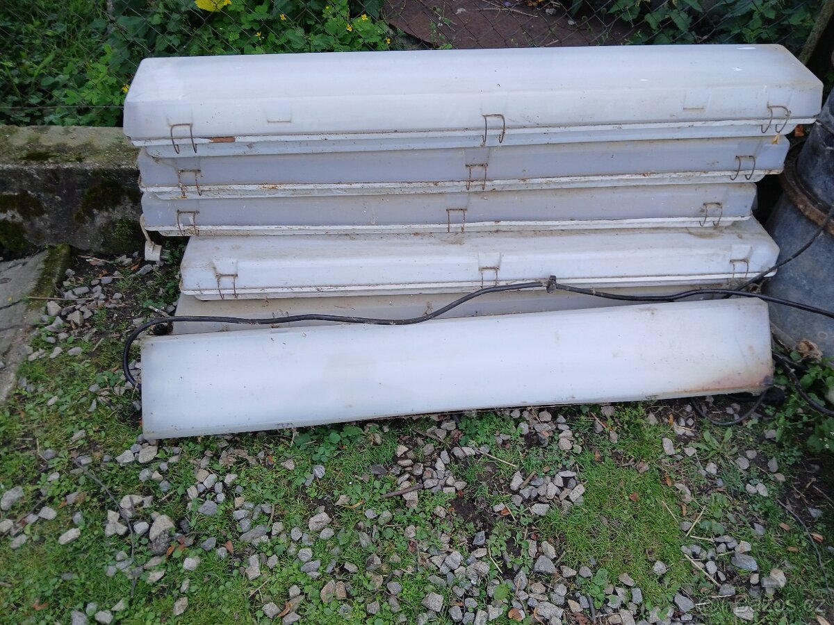 Osvětlovací tělesa na zářivkové trubice - 2