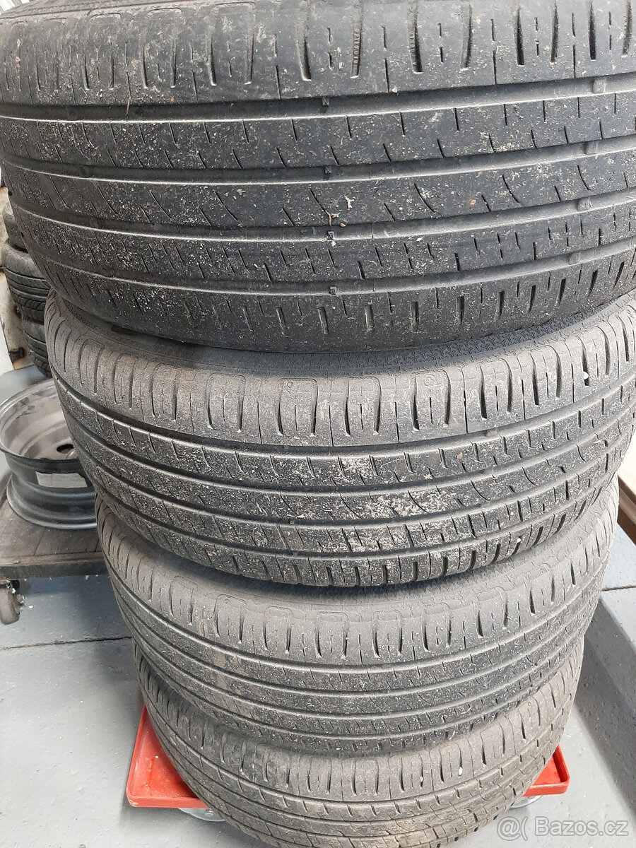 VW Tomason 17 spec. + Pneu + šrouby. - 2