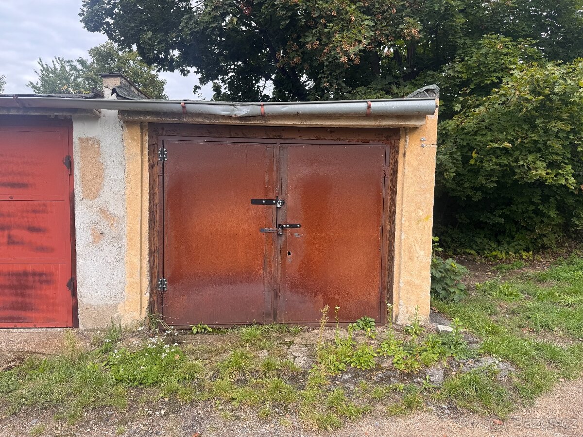 Prodám garáž v ulici Křeslická - Praha 10 - 2