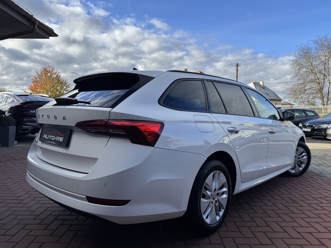 Škoda Octavia 2.0TDi Ambition Full LED Digi Klima Smartlink - 2