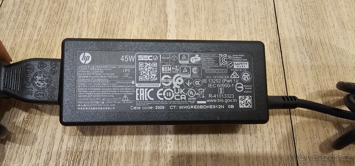 Originální nabíječka na notebook HP - 2