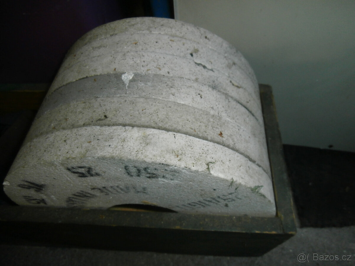 Brusivo, brusné kotouče průměr 250 mm za 200 kč - 2