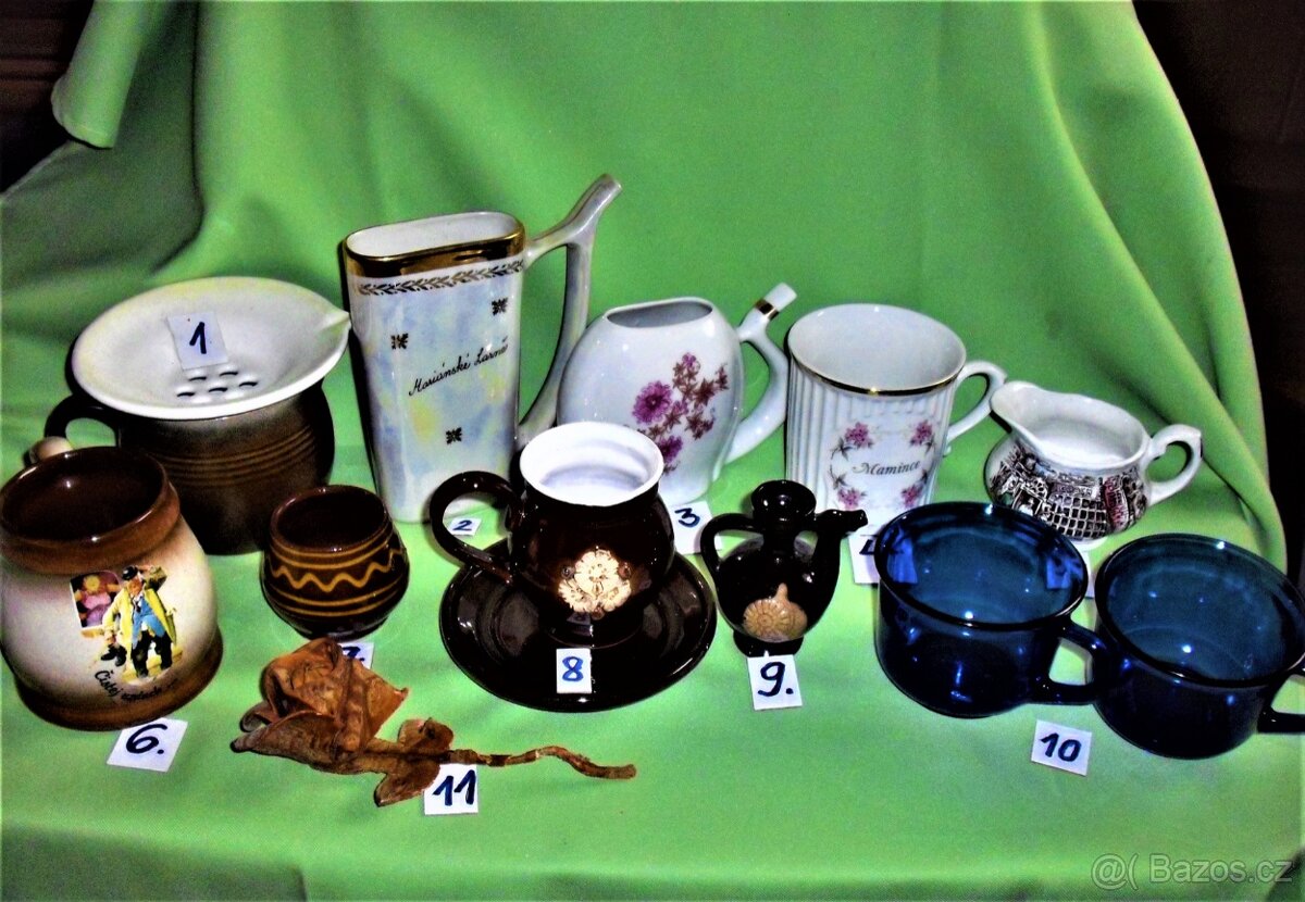 Hrnky, keramika a sklo. - 2