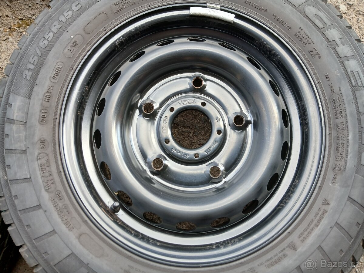 Prodám sadu kol Ford 215/65R15C ZÁTĚŽOVÉ - 2