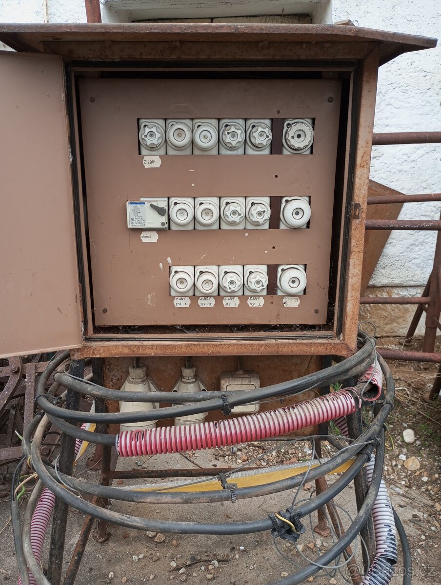 elektrický stavební rozvaděč - 2