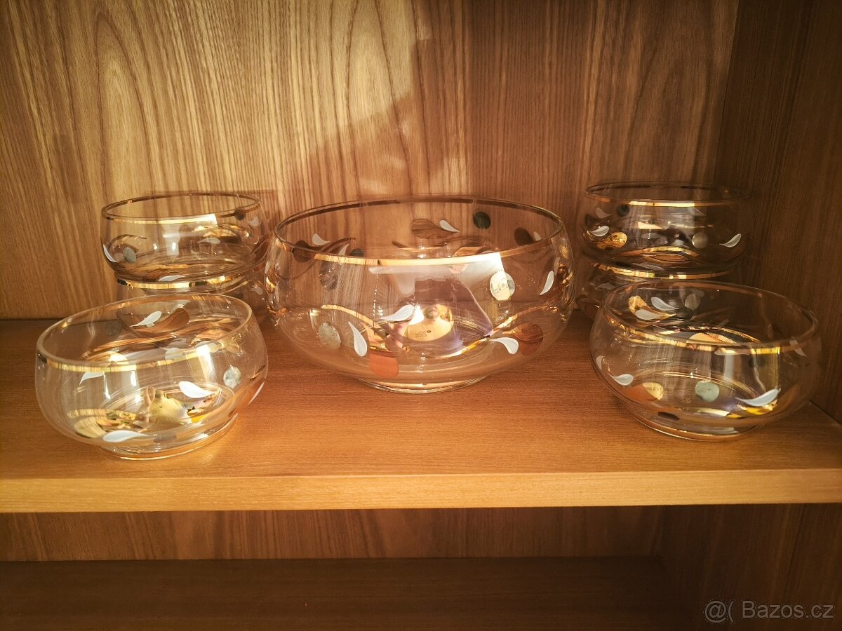 Sada skleněných zlacených mís - 2