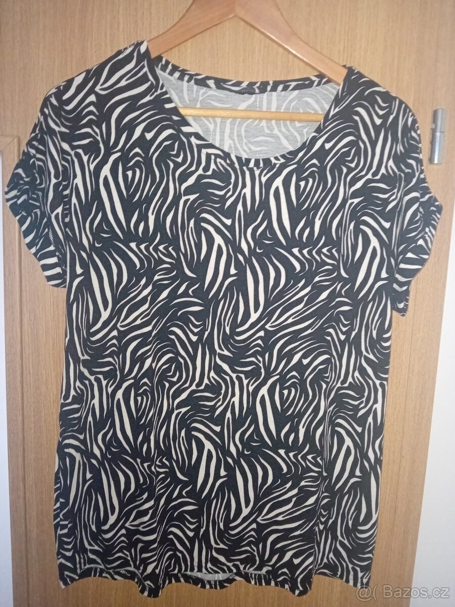 Trička vel. 40/42 - 2