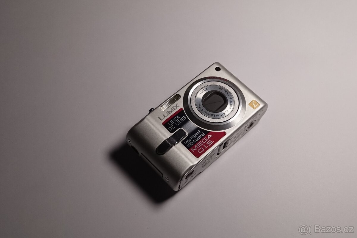 Panasonic Lumix DMC-FX10 - 2