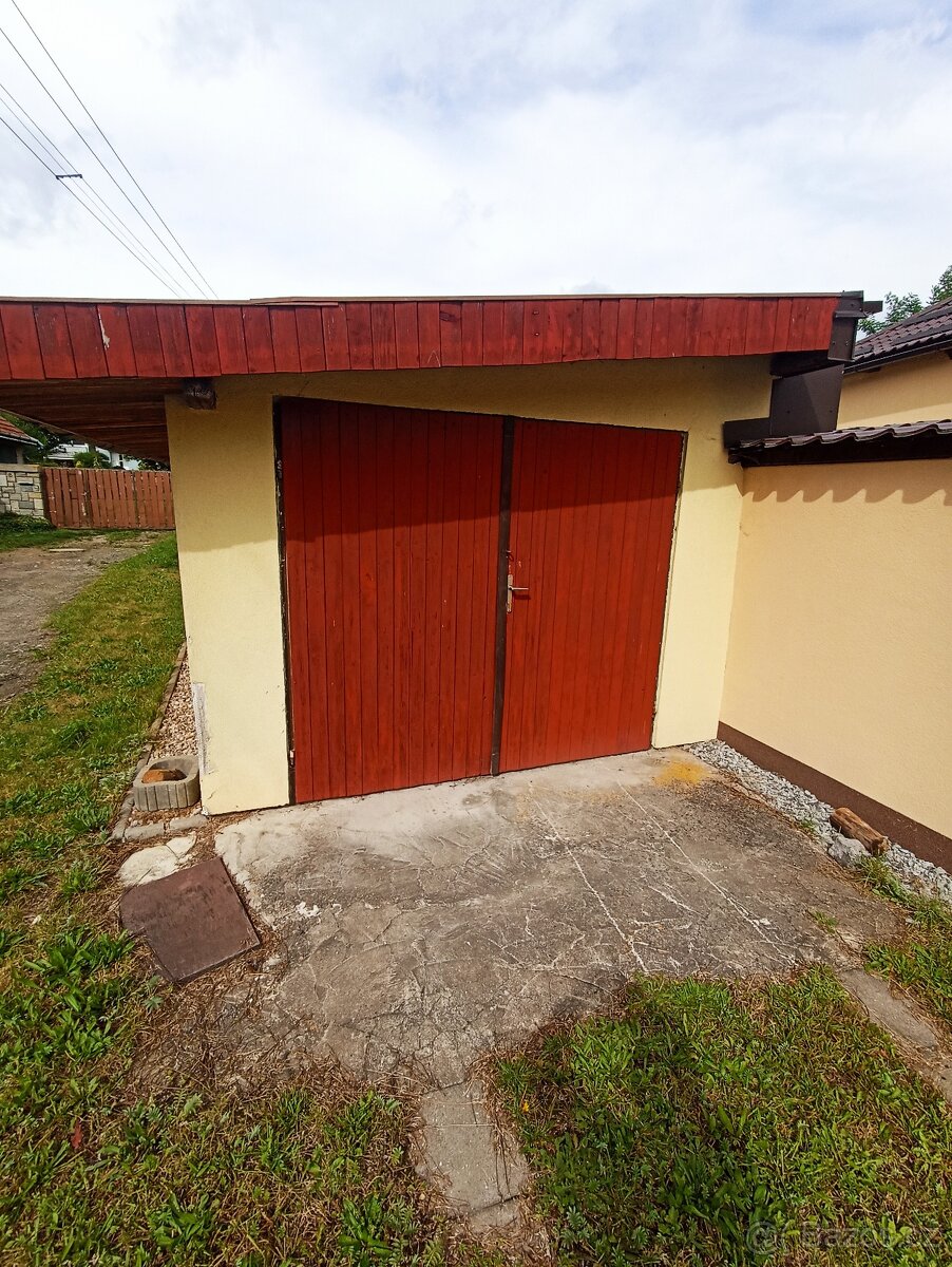 prodej garáž 40 m2 na vlastním pozemku - 2
