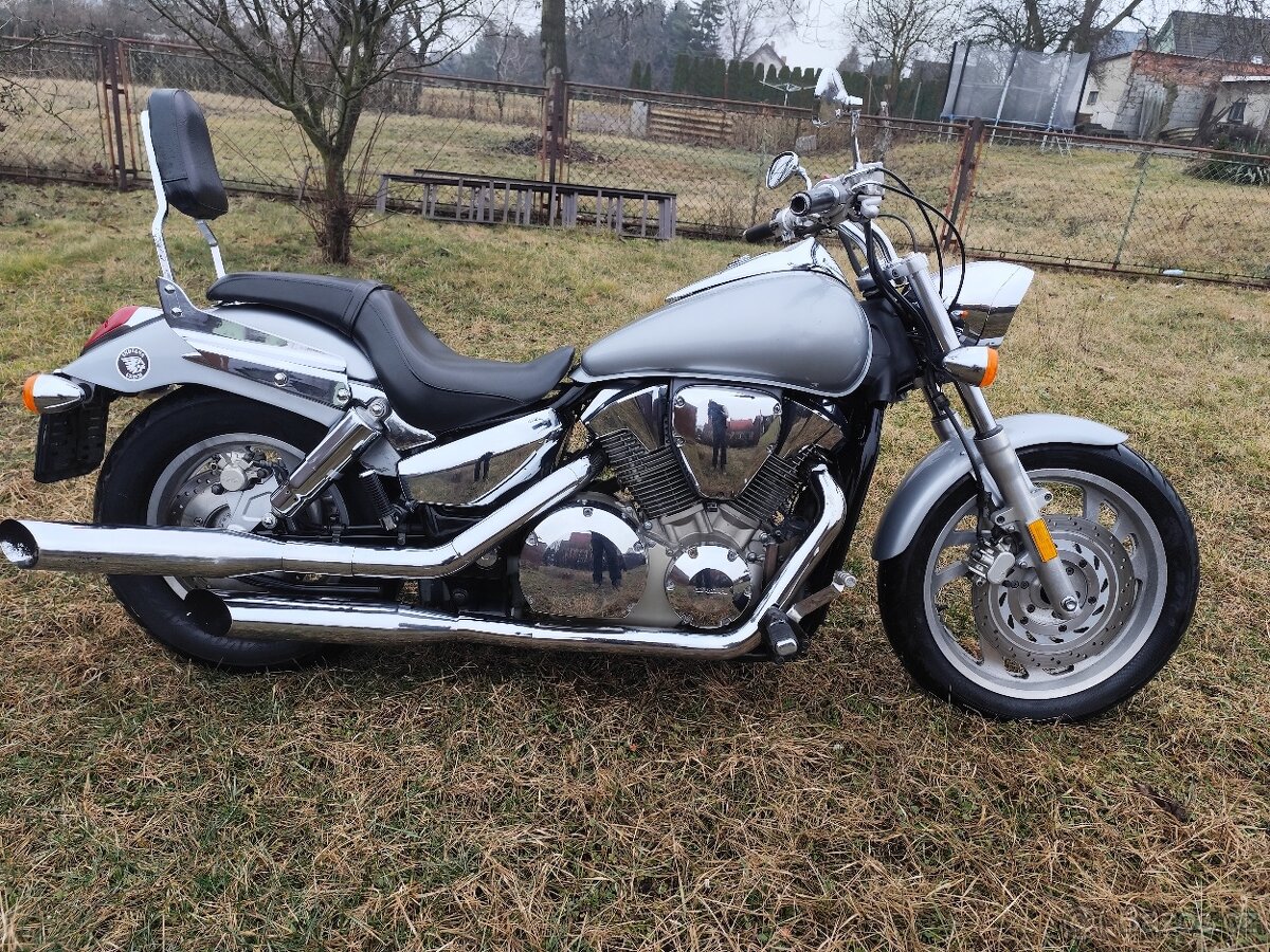 HONDA VTX 1300C 2004 CHOPPER - 2