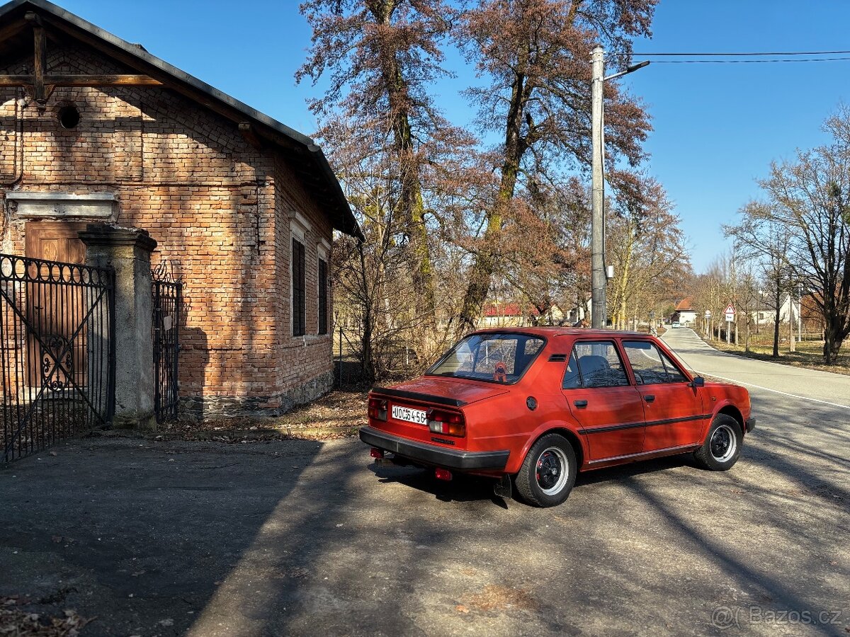 Škoda 120L - 2