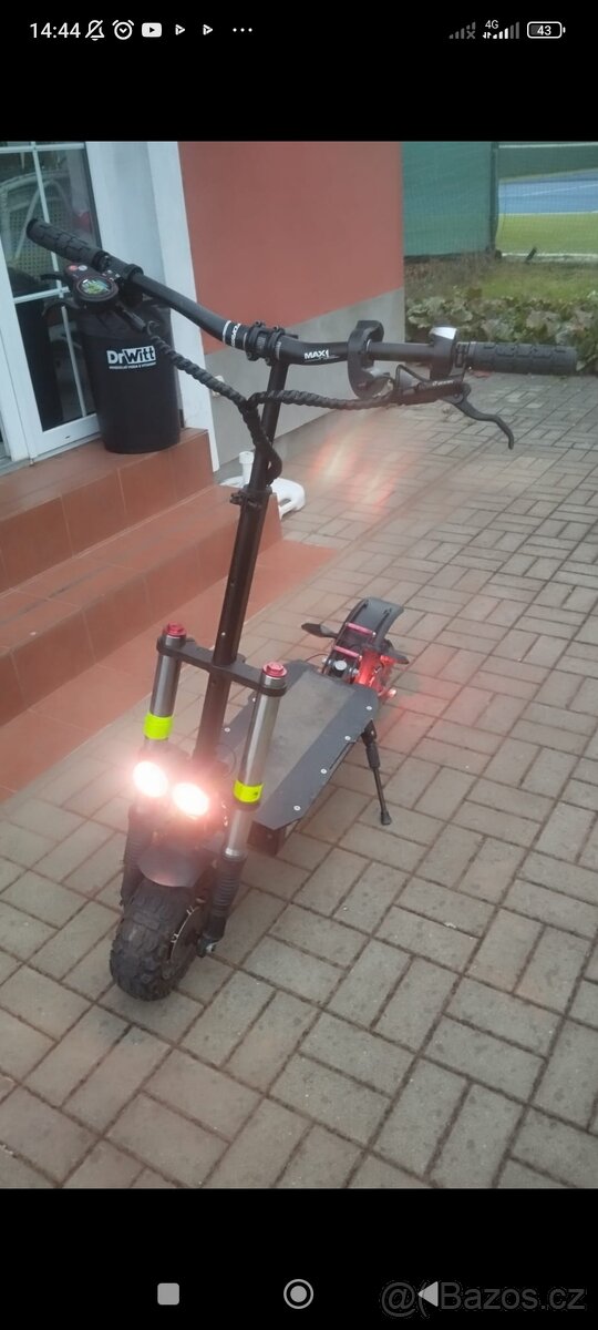 Silná Elektrokoloběžka dojezd 140 Km - 2